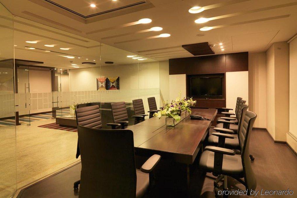 24 Tech Hotel Bangalore Extérieur photo