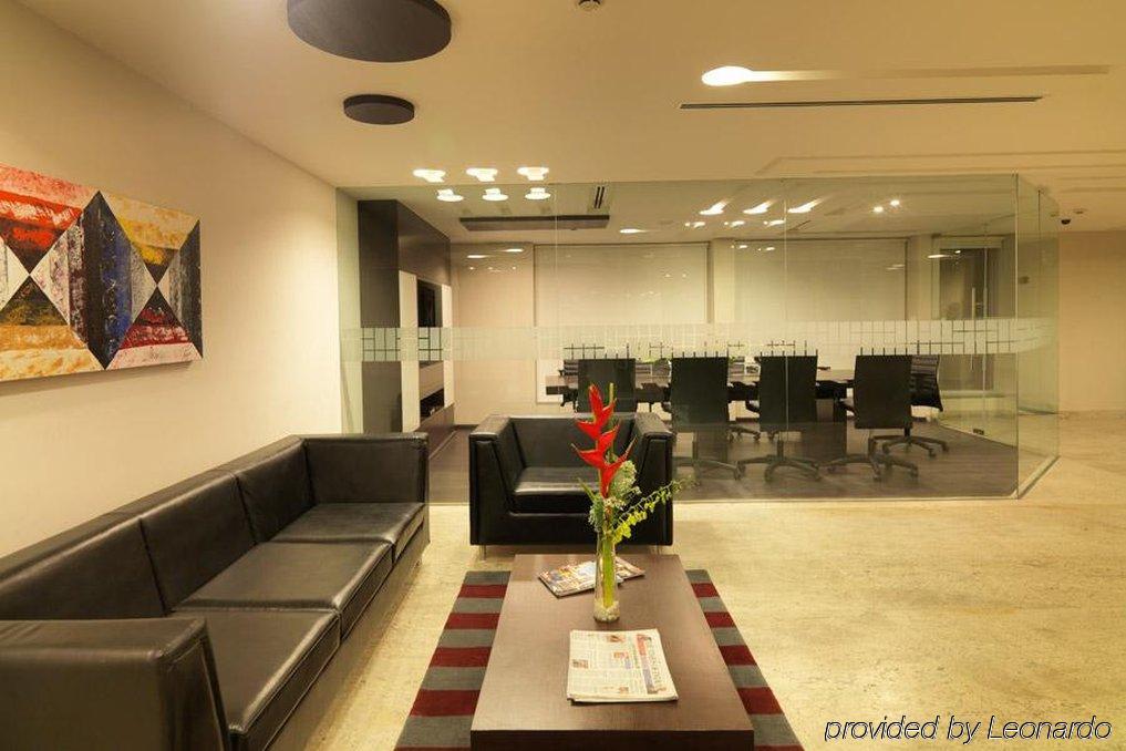 24 Tech Hotel Bangalore Extérieur photo