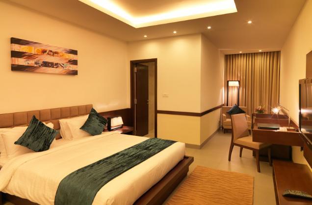 24 Tech Hotel Bangalore Extérieur photo