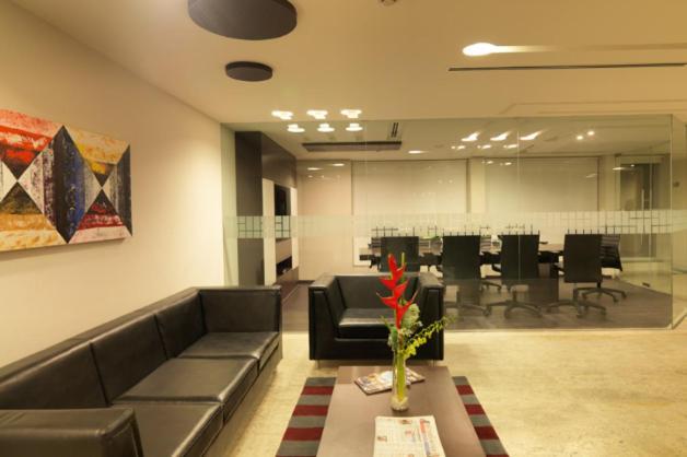 24 Tech Hotel Bangalore Extérieur photo